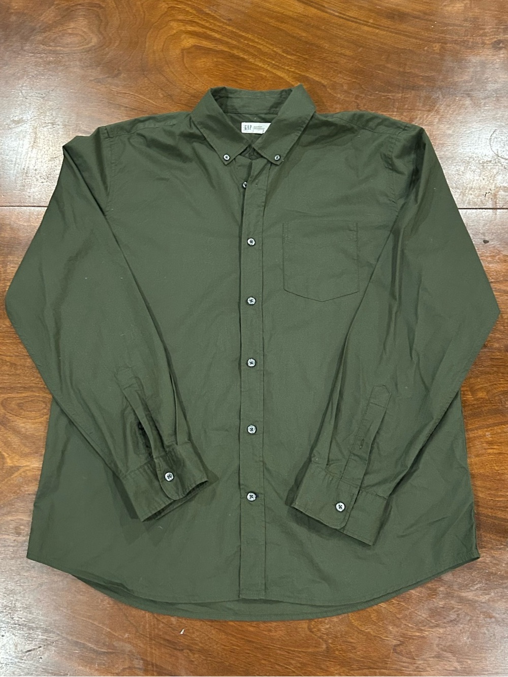 Men’s Size L Green Gap Button Down